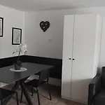 Azzuro